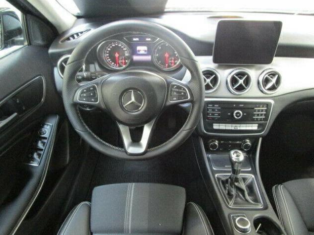 Mercedes-Benz GLA 200 d Sport VETTURA AZIENDALE KM CERTIFICATI - Foto 9