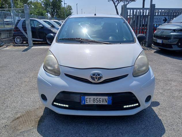 Toyota Aygo 1.0 12V VVT-i 3 porte Active Connect - Foto 2