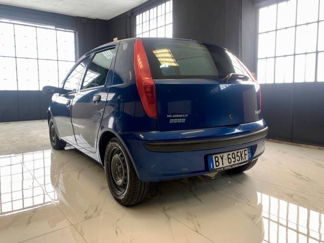 Fiat Punto 1.2i 16V cat 5 porte EL - Foto 4
