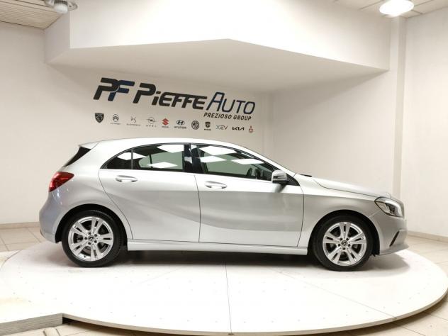 Mercedes-Benz Classe A A 180 d Automatic Sport - Foto 5