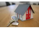 Trilocale due camere zona Valentino solo periodi medi brevi