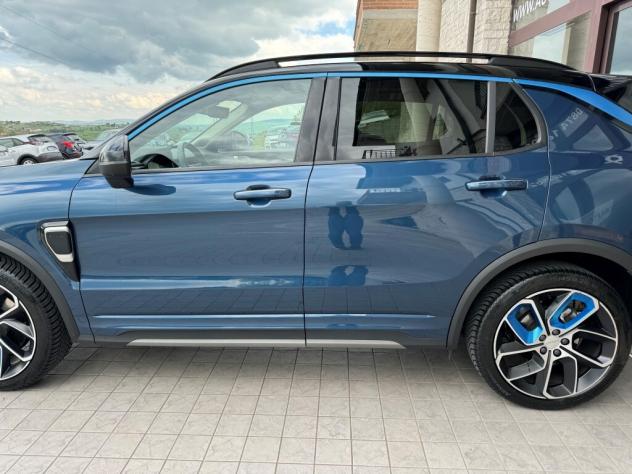 Lynk & Co 01 1.5 T Plug in Hybrid - Foto 6