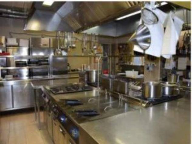 Immobile in asta di 2970 m² in vendita a Fosdinovo - Foto 2