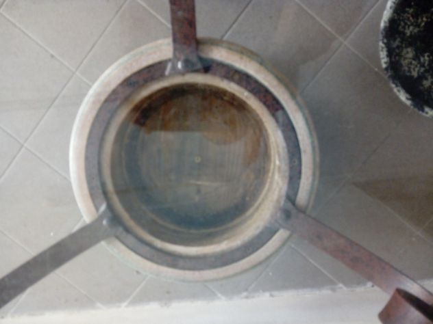 Tavolino basso piano in Vetro basamento in pietra e metallo - Foto 3