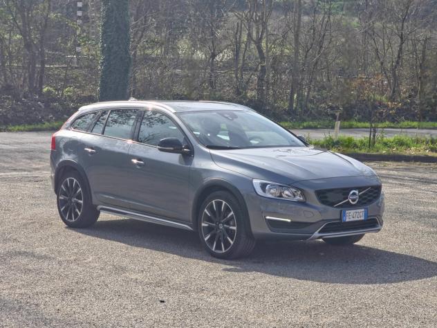 Volvo V60 Cross Country CV-150 D3 Geartronic Summum 2016-E6 Automatico
