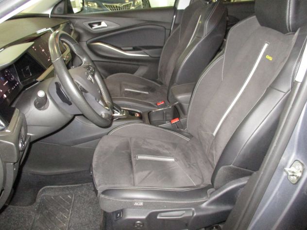 Opel Grandland X 1.6 PHEV GSe AWD ULTIMATE (300CV) UNIPROPRIETARIO - Foto 8