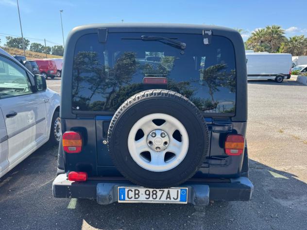 Jeep Wrangler Hard Top 2.4 Sport - Foto 4