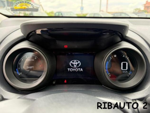 TOYOTA Yaris 1.0 5 porte Lounge Ok Neopatentato NAVI rif. 23830927 - Foto 5