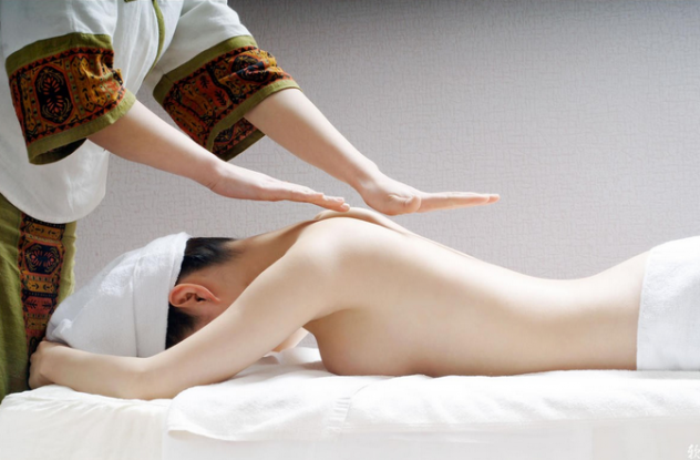Il nostro negozio offre servizi di massaggi professionali che combinano la medic - Foto 5 Tel:3336082349