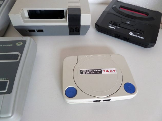 Case / Plastiche console Famicloni vintage vari - Foto 5