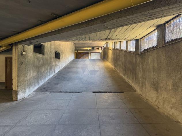Ampio Box Singolo in Vendita – Via San Gottardo 58, Monza - Foto 3