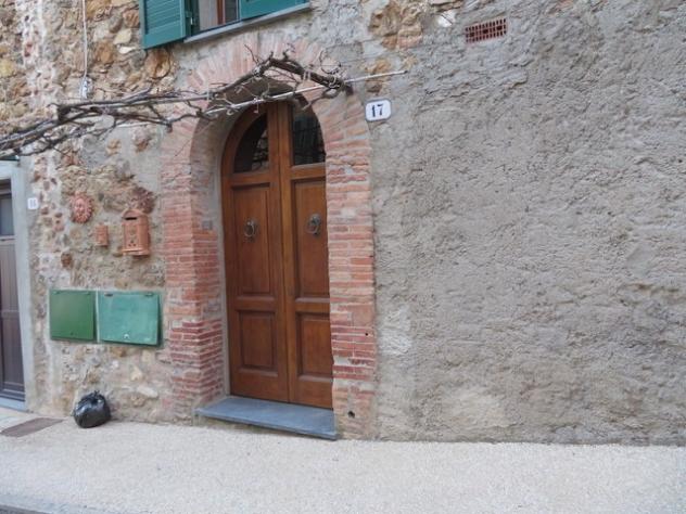 APPARTAMENTO di 5 vani e di 85 mq (POMARANCE) rif. C17 - Foto 3