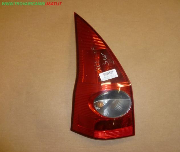 FANALE POST.S. SW ROSSO FUME RENAULT MEGANE (K84) Grandtour  Parti elettriche  Fanaleria  Fanali  Fanale post. sx. RENAULT - MEGANE Grandtour - 01-10-