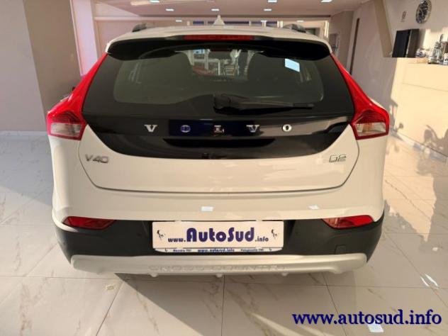 VOLVO V40 Cross Country D2 Geartronic rif. 24038926 - Foto 6
