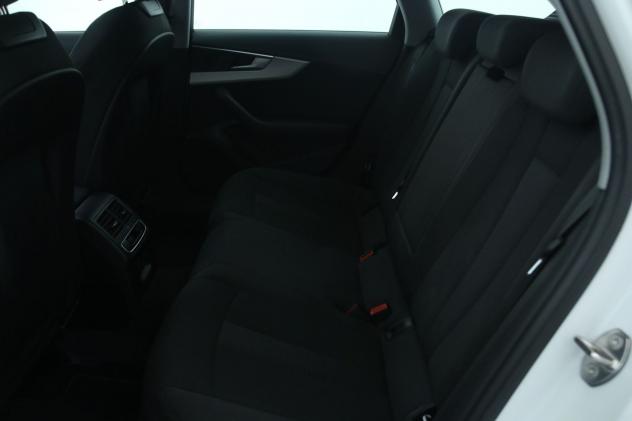 Audi A4 2.0 40 TDI Quattro S-line S-Tronic / Riconoscimento segnali - ACC - Assistenza parcheggio plus - Clima trizona automatico - Foto 8