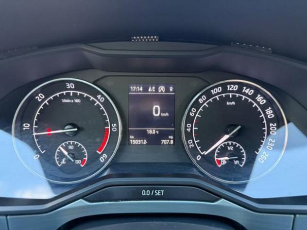 SKODA Superb 2.0 TDI 150 CV SCR DSG Wagon Executive rif. 24213455 - Foto 9