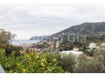 Elegante Villa Indipendente con Vista sul Golfo di Alassio