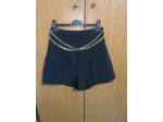 PANTALONCINI COME NUOVI DA DONNA A VITA ALTA NERI CON CINTURA D’ORO RIMOVIBILE I