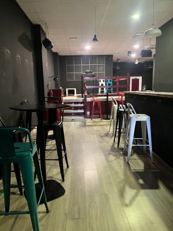 BELLO E REDDITIZIO BAR/PUB IN VENDITA A VALENCIA - Foto 5
