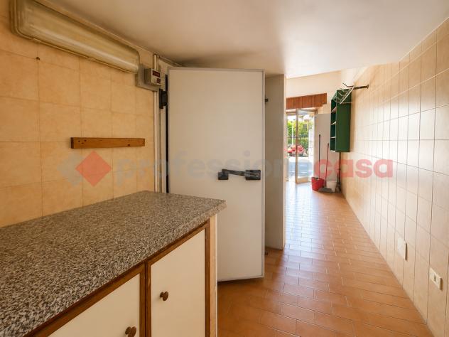 Negozio - Vico nel Lazio . Rif.: Cod. rif 3322007VCG - Foto 4