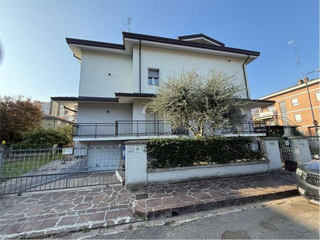 VA0201 - CARPI IN ESCLUSIVA A DUE PASSI DAL CENTRO VILLA BIFAMILIARE !!!! - Foto 4
