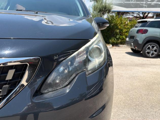 Peugeot 208 Allure BlueHDi 100cv - Foto 10