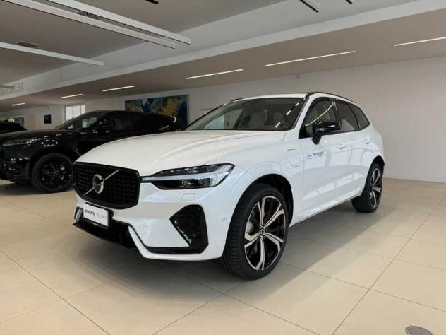 Volvo XC60 T6 RECHARGE PLUG-IN HYBRID ULTRA DARK AWD
