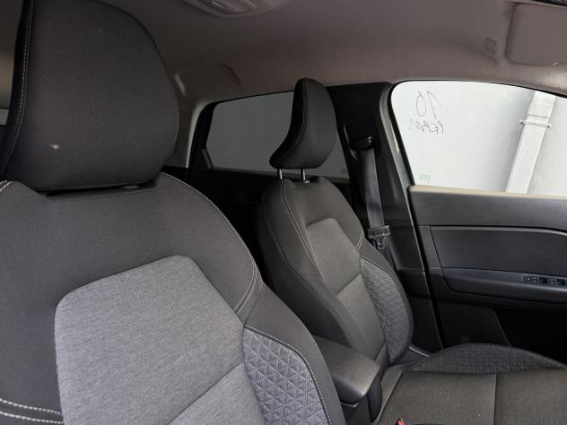 Renault Captur E-Tech hybrid 1.6 E-TECH HEV 145 EQUILIBRE AUTO - Foto 8