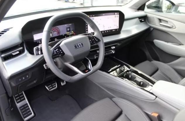 AUDI Q3 SPB TDI S tronic S line Sline rif. 23295352 - Foto 8