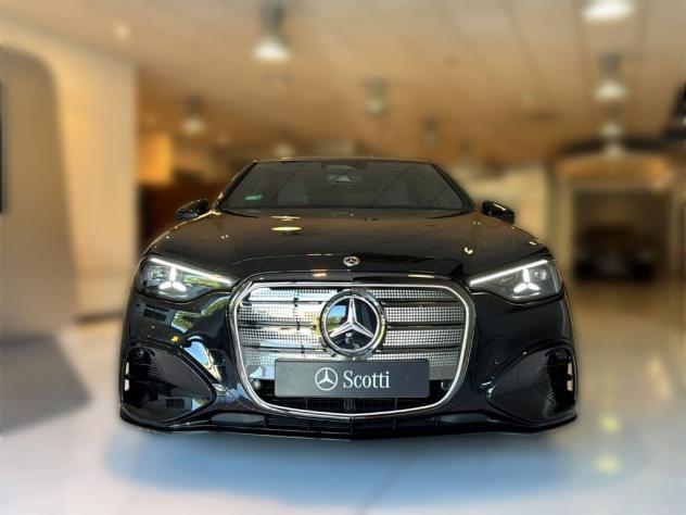Mercedes-Benz Classe C elettrica W520 C 400 4MATIC con tecnologia EQ