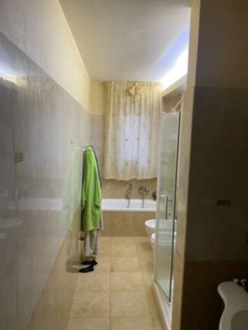 Immobile in asta di 100 m² in vendita a Bari - Foto 2