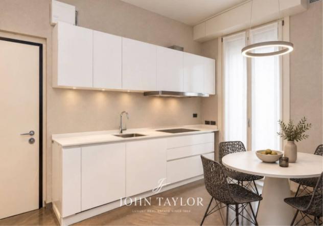 Appartamento di 265 m² con 5 locali e box auto in vendita a Milano - Foto 5