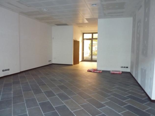 LISSONE CENTRO - Negozio open space con canna fumaria - Foto 5
