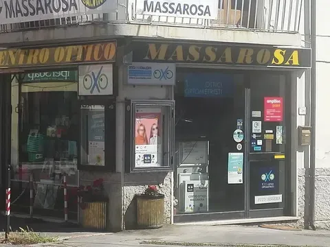 Cedesi Negozio di Ottica Storico in Versilia - Foto 3