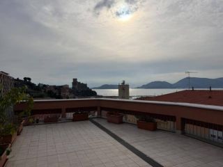 Attico in affitto a Lerici