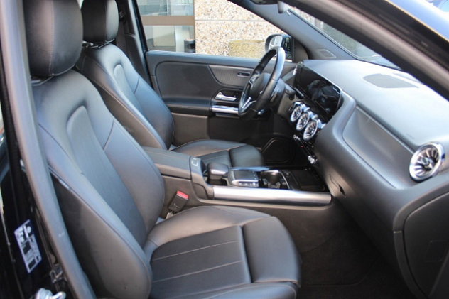 2020 MERCEDES GLA 200d PROGRESSIVE CAM AMBIENTE CARPLAY - Foto 5