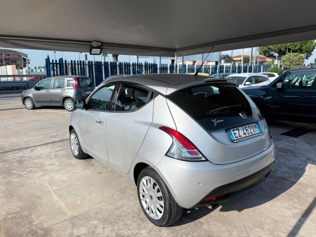 Lancia Ypsilon 1.2 69 CV 5 porte Gold - Foto 6