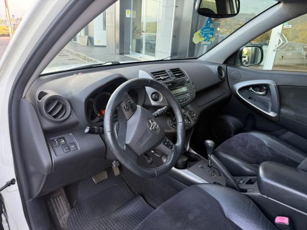 Toyota RAV4 RAV4 Crossover 2.2 d-4d Executive 150cv auto - Foto 6