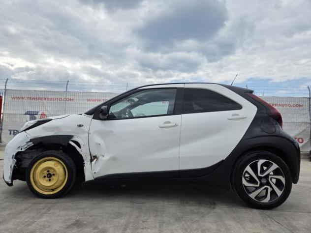 TOYOTA Aygo X 1.0 VVT-i 72 CV 5 porte Trend S-CVT rif. 23471553 - Foto 2