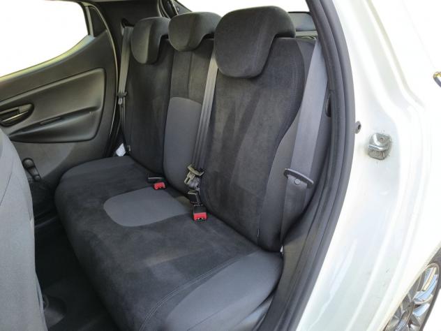 Lancia Ypsilon 1.2BENZINA ECOCHIC GOLD GPL NEOPATENTATI - Foto 9