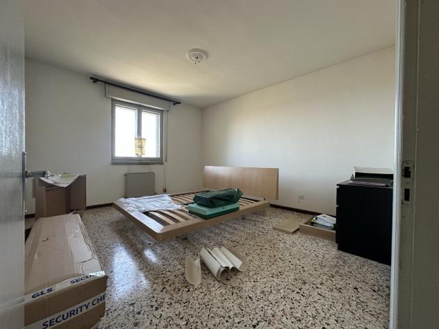 Appartamento - Loc. Il Casone (Pitigliano)
Ampio e funzionale appartamento con garage -- Nel cuore della Maremma del Tufo
A soli 5 minuti dallo spett - Foto 5