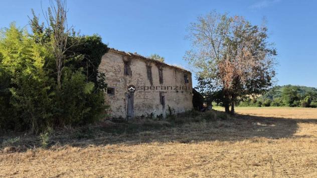 Un angolo di campagna tutto da riscoprire ? colli al metauro, san liberio
immersa nella quiete della campagna marchigiana, questa antica casa colonic - Foto 12