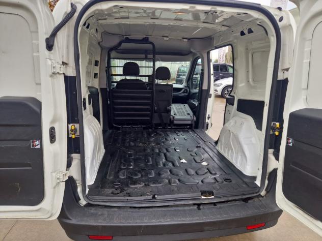 FIAT Doblò Doblò 1.6 MJT 105CV Lounge - Foto 9
