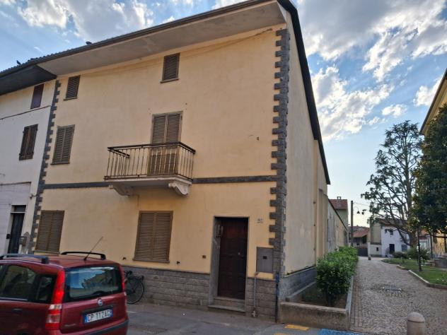 Casa abitabile o piccolo studio per per professionisti. L' immobile è in buono stato e subito abitabile composto al piano terra da un ingresso che fa - Foto 4