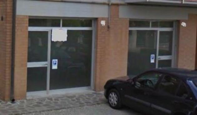 Immobile di 100 m² in vendita a Carpi