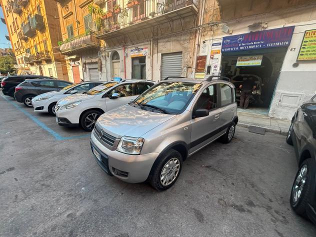 Fiat Panda 1.2 4x4 Climbing FINANZIABILE NEOPATENTATI - Foto 2
