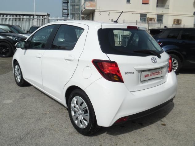 Toyota Yaris 1.0 GPL 5 porte Cool - Foto 5