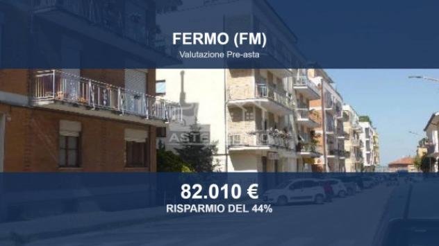 Immobile in asta di 170 m² con più di 5 locali e box auto in vendita a Fermo