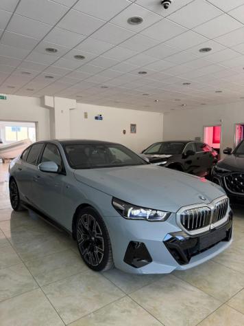 BMW - Serie 5 - 520d xDrive Msport - Foto 2