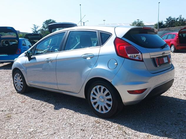 Ford Fiesta 1.5 TDCi 75CV 5 porte Titanium - Foto 6